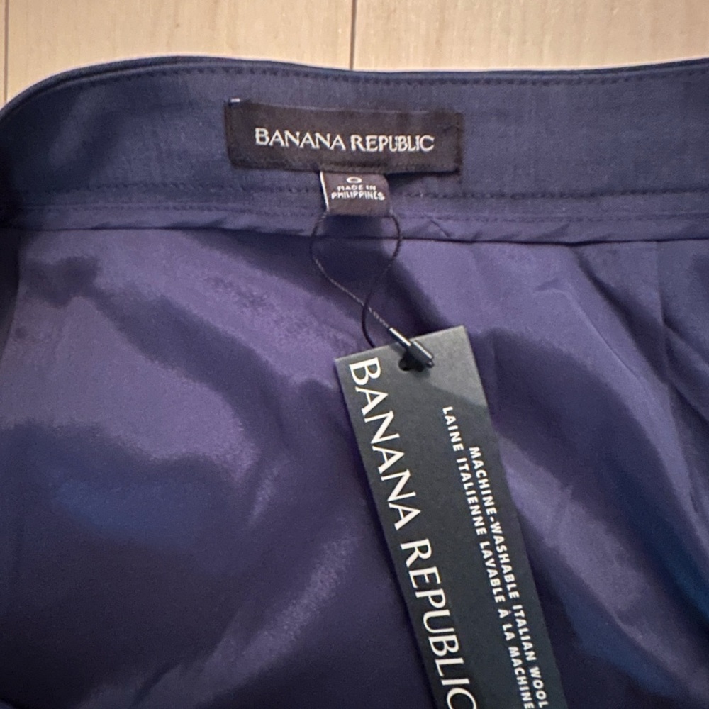 Banana Republic Suit Skirt (Navy)